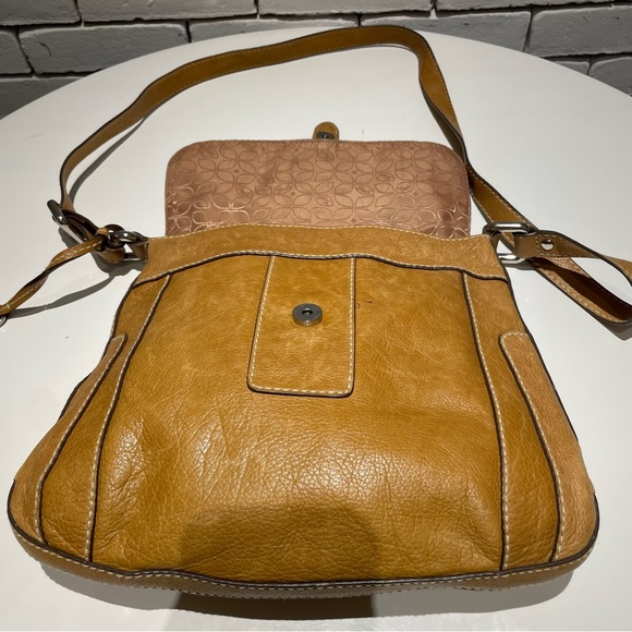 Fossil Tan Leather Crossbody Shoulder Bag with Key - Picture 8 of 16